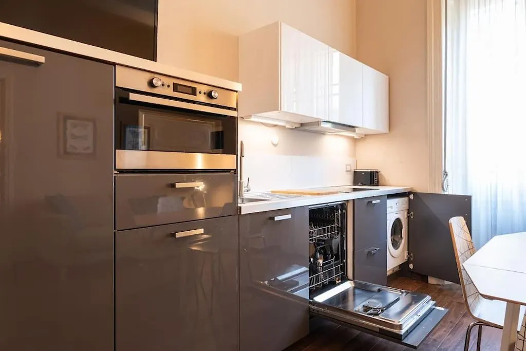 Crocetta Turandot One Bed 1St Floor - Mirable Pm Apartment Milan Italy